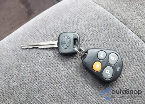 2004 Toyota Corolla Ce from USA, damaged, VIN 1NXBR32E34Z233390